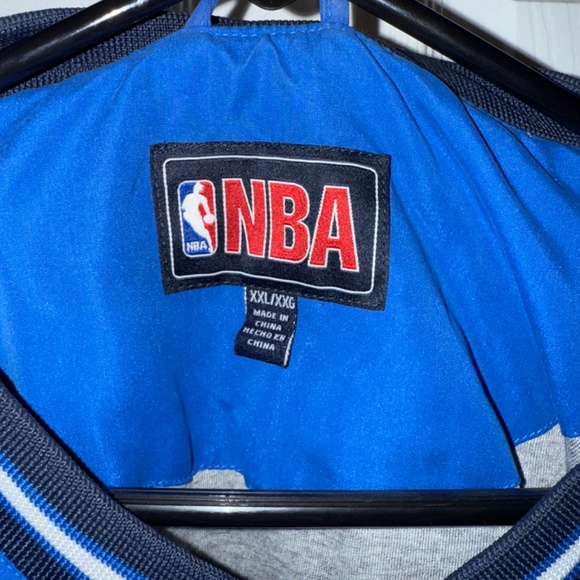OFFICIAL NBA OKLAHOMA CITY THUNDER PULL OVER - Picture 3 of 3